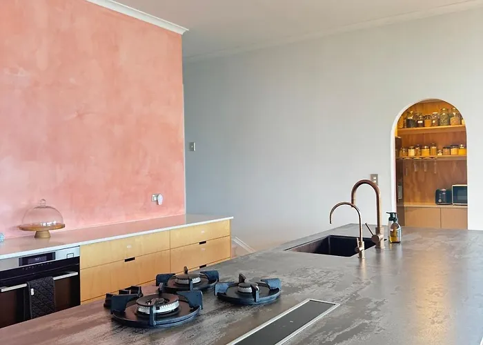 Edge Retreat, Tarawera Holiday home *